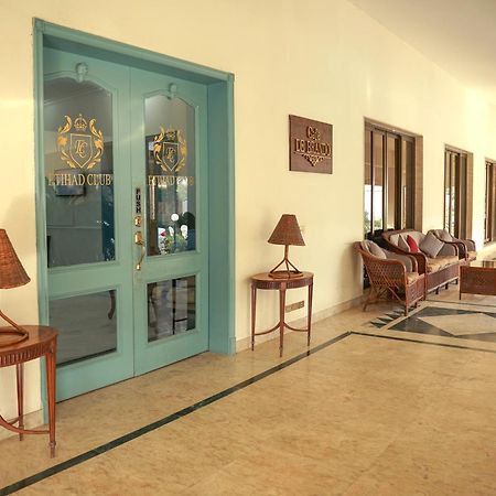 Etihad Club By Faletti'S Hotel Rahim Yar Khan Exterior photo