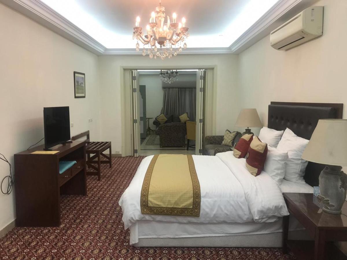 Etihad Club By Faletti'S Hotel Rahim Yar Khan Exterior photo